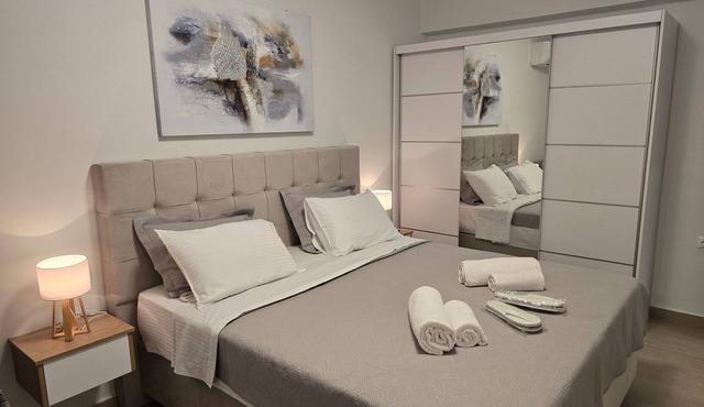 Apartment 'Preveza Lux and Comfort Suites' with Balcony, Wi-Fi and Air Conditioning in Πρέβεζα