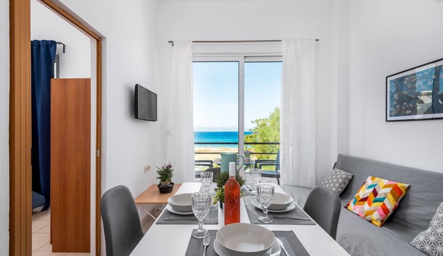 Apartment 'Sea Ixia Ialisos' with Private Garden, Wi-Fi and Air Conditioning