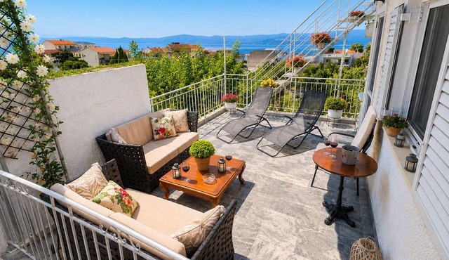 Aposperitis - Endless View in Amarinthos