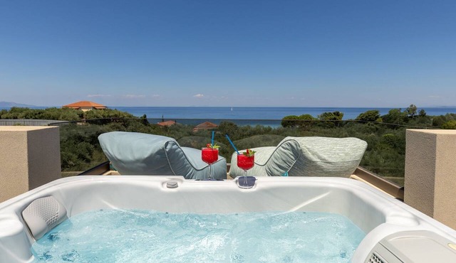Ark Luxury Suite with Hot tub and Sea Views in Zakynthos