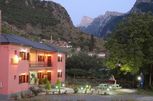 Artemis Apartments in Konitsa