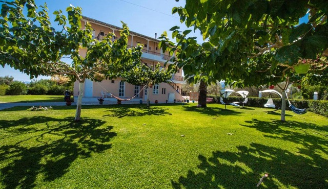 Artemis Pension in Lygia