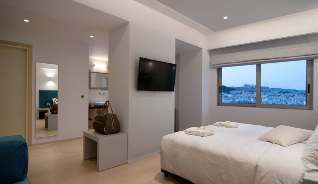 Athenaeum Grand Hotel in Kallithea
