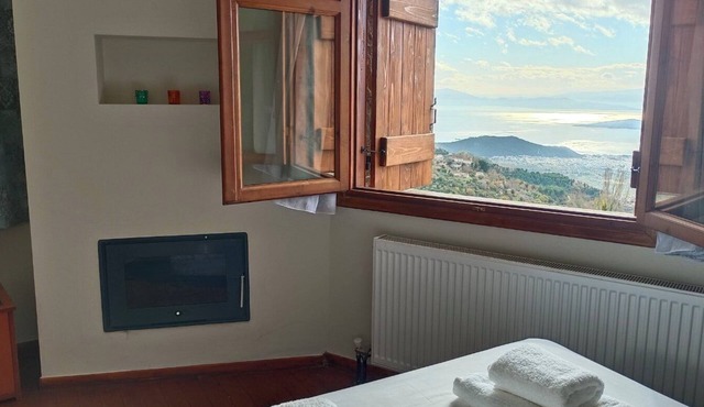AURORA-INN in Volos
