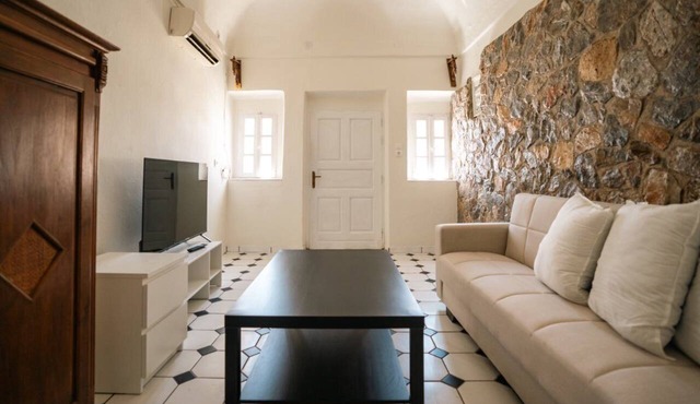 Authentic Santorini Home - Emporio Village by ΜΡS in Εμπορείο