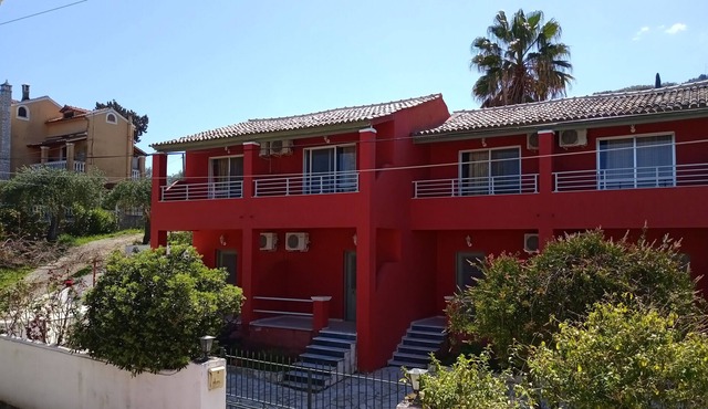 Basic studio with sea view in Corfu