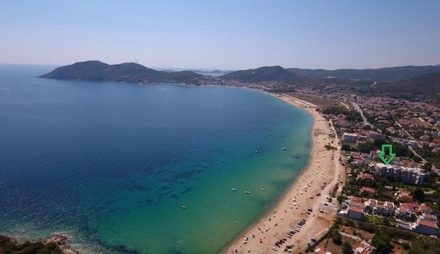 Beach Front Apartment in Iraklitsa
