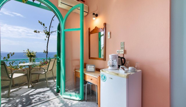 Bed and Breakfast 'Double Room No 203 Sea View' with Sea View, Wi-Fi and Air Conditioning in Crete