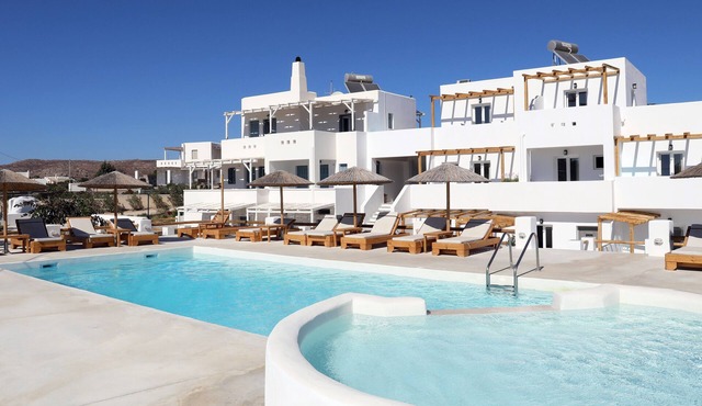 BH446 - C - Suite Naxos