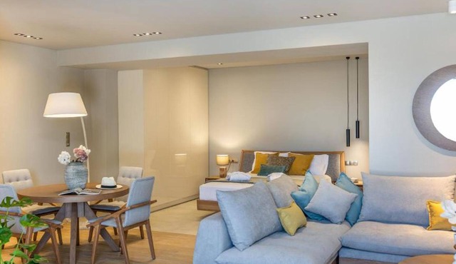 BH673 - C - Suite Naxos in Naxos