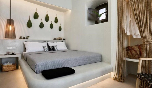 BH709 - C - Suite Santorini in Santorini