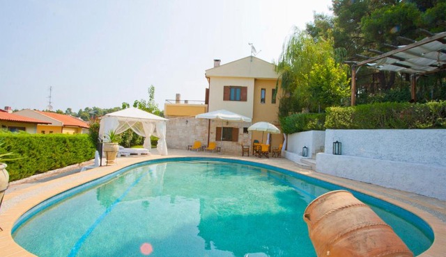 Bozis Private Pool Villa, Siviri in Kassandra