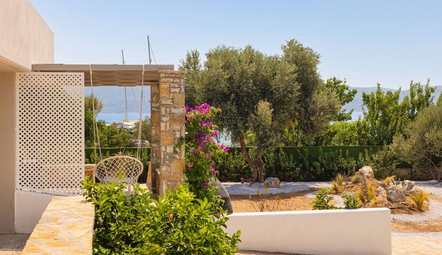 Chariclea Guest House