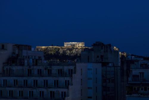 Charming 7th-Floor Apartment with Acropolis view in Athens