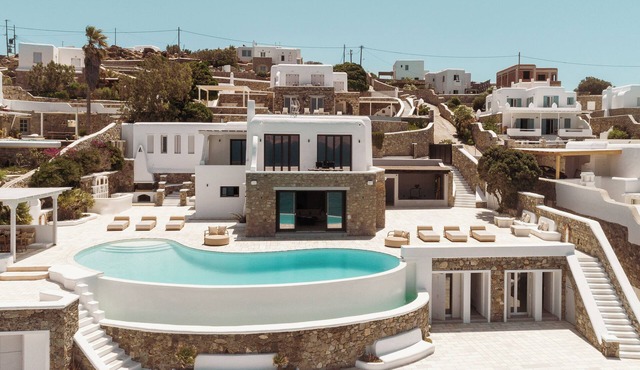 Chef included by Fantasia Villas: Sunset Villa