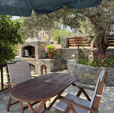 Christina Traditional House