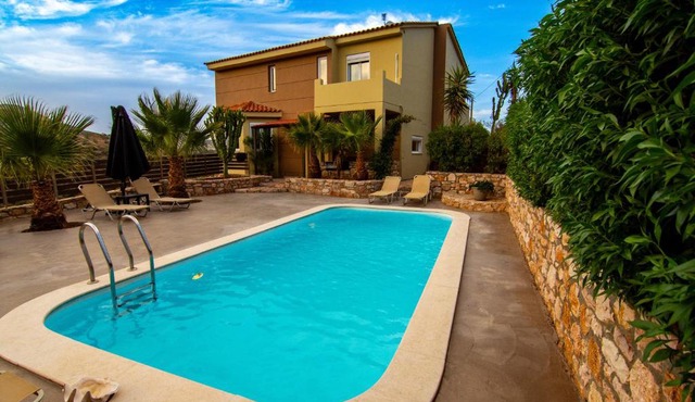 Cicada 4 Bedroom Villa in Palaiokastro