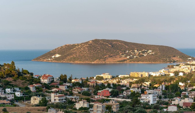 Close to the airport and the sea. in Porto Rafti