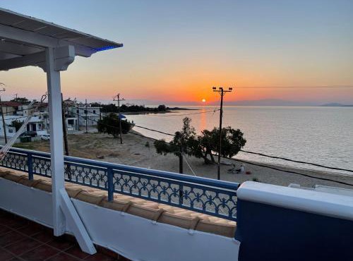 Coralli Rooms & Restaurant in Elafonisos