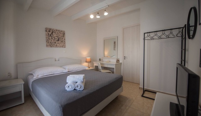 Cosy 3 floor house in the center of old city Ierapetra, Crete in Ιεράπετρα