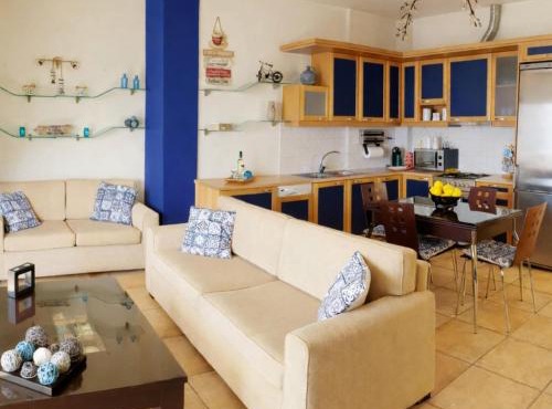 Derveni Seaside Apartments - Deluxe Sea View Penthouse Jacuzzi-BBQ & Groundfloor Garden View Apartment in Derveni