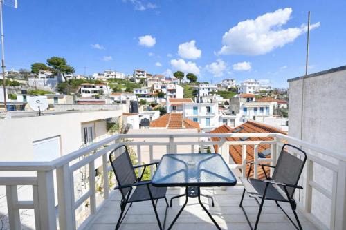 Dinas Apartment Alonissos - Nefeli Summer Haven in Patitiri