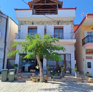 Diolkos 2 in Nea Roda