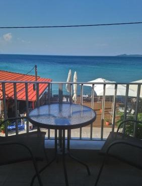 DIOLKOS APARTEMENT in Nea Roda