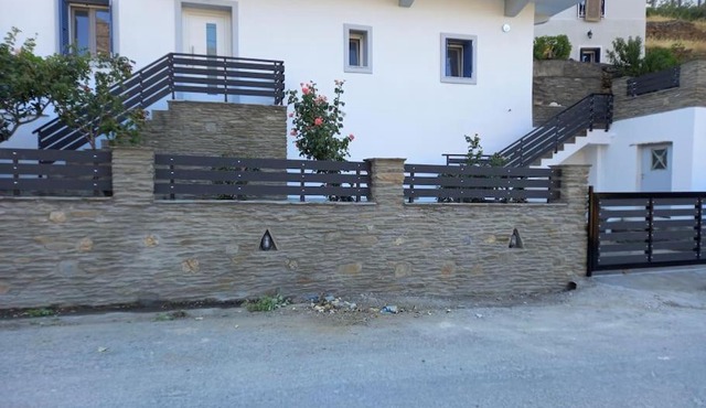Dipotamata House SynetI