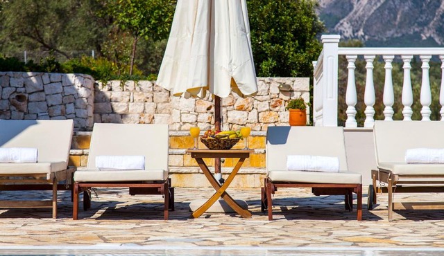 Dream Apartments with Sea Views in Evgiros