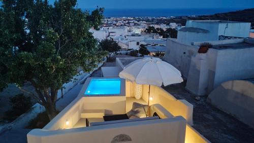 Dreamer's secret villa II in Emporio Santorini