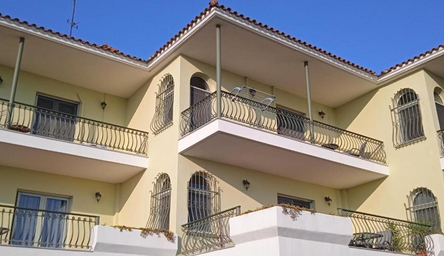 Duplex Gerakini Apartment with Pool in Gerakini