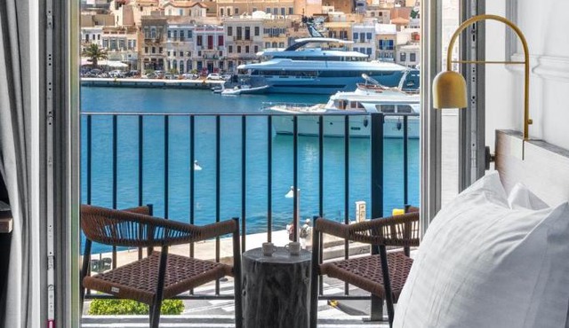 Eclectic Syros in Ermoupoli