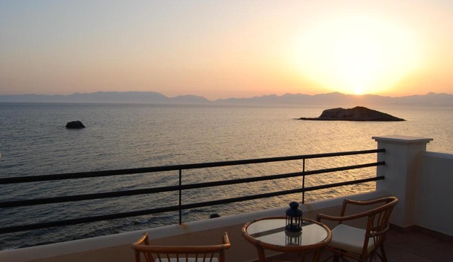 Elea Mare by GHH in Elia Laconias