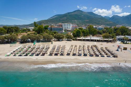 Elegant Beach Hotel in Kyparissia