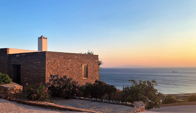 Elegant Philiton: Great Sea View, Best Location & Amazing Swimming Pool