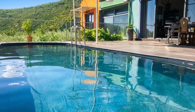 Elegant Villa with Sea View in Politika in Dirfys-Messapia