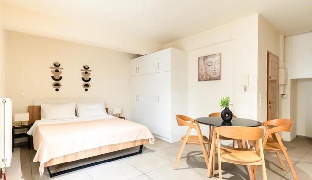 Elysee apartment 3 in Athens