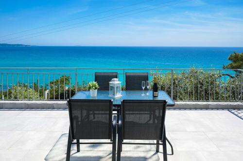 Endless View Villa in Limenaria