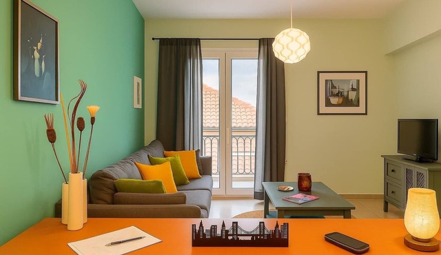 Erika's Oasis - Stylish Gem inthe Heart of History in Kalamata