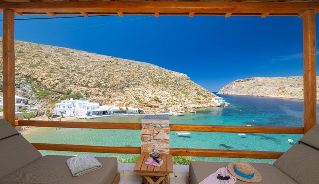 Ethereal House - Seafront by Cheronissos Beach in Cherronisos