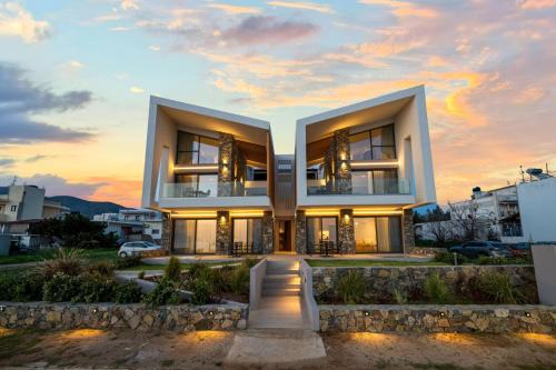 Evelmare Beachfront Apartments in Koutsourás