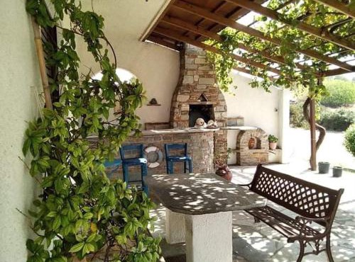 Evia Escape in Diliso