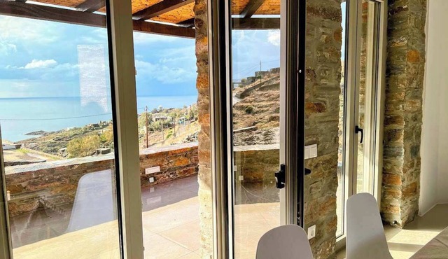 Experience Authentic Charm at Tzia Stone Apt with a Modern Twist and Sea Views in Koundouros Tzia