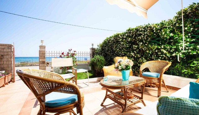 F & B Summer Collection - Mouries - Seafront in Paralia Dionysiou
