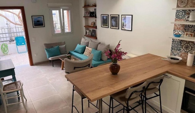 Family 4-bedroom summer house in Pythagorio