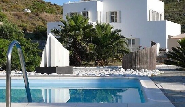 Family-friendly villa (120 sqm) with pool, sauna, large garden