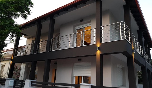 Fantastic Four Apartments in Neoi Epivates