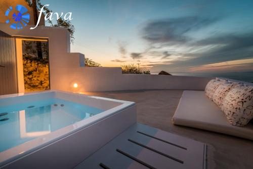 Fava Eco Suites in Oia