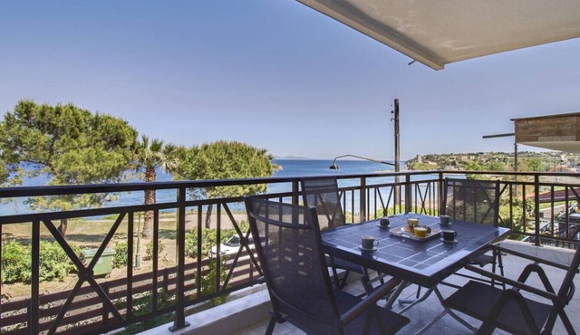 Filia Apartment Afroditi by RentalsPro in Nea Fokea